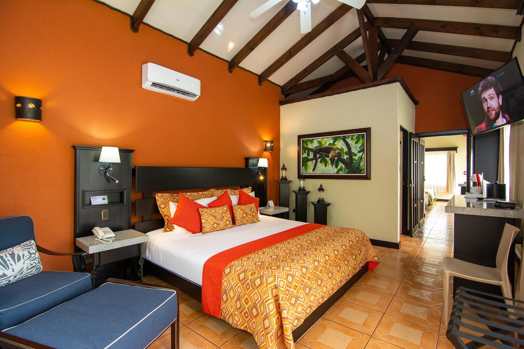 Hotel Arenal Springs Resort & Spa La Fortuna Zewnętrze zdjęcie A room at the hotel