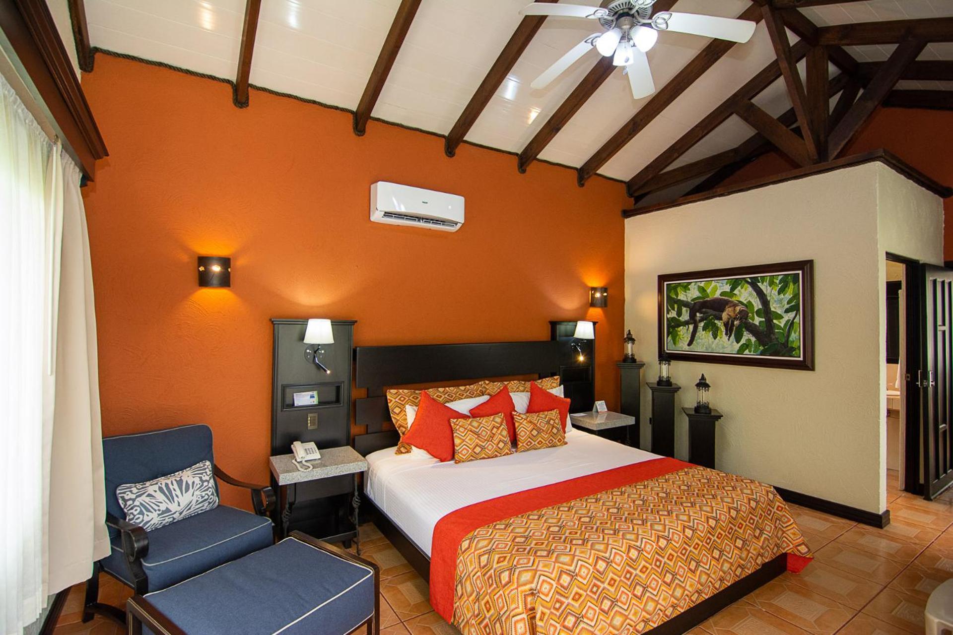 Hotel Arenal Springs Resort & Spa La Fortuna Zewnętrze zdjęcie A bedroom at the resort