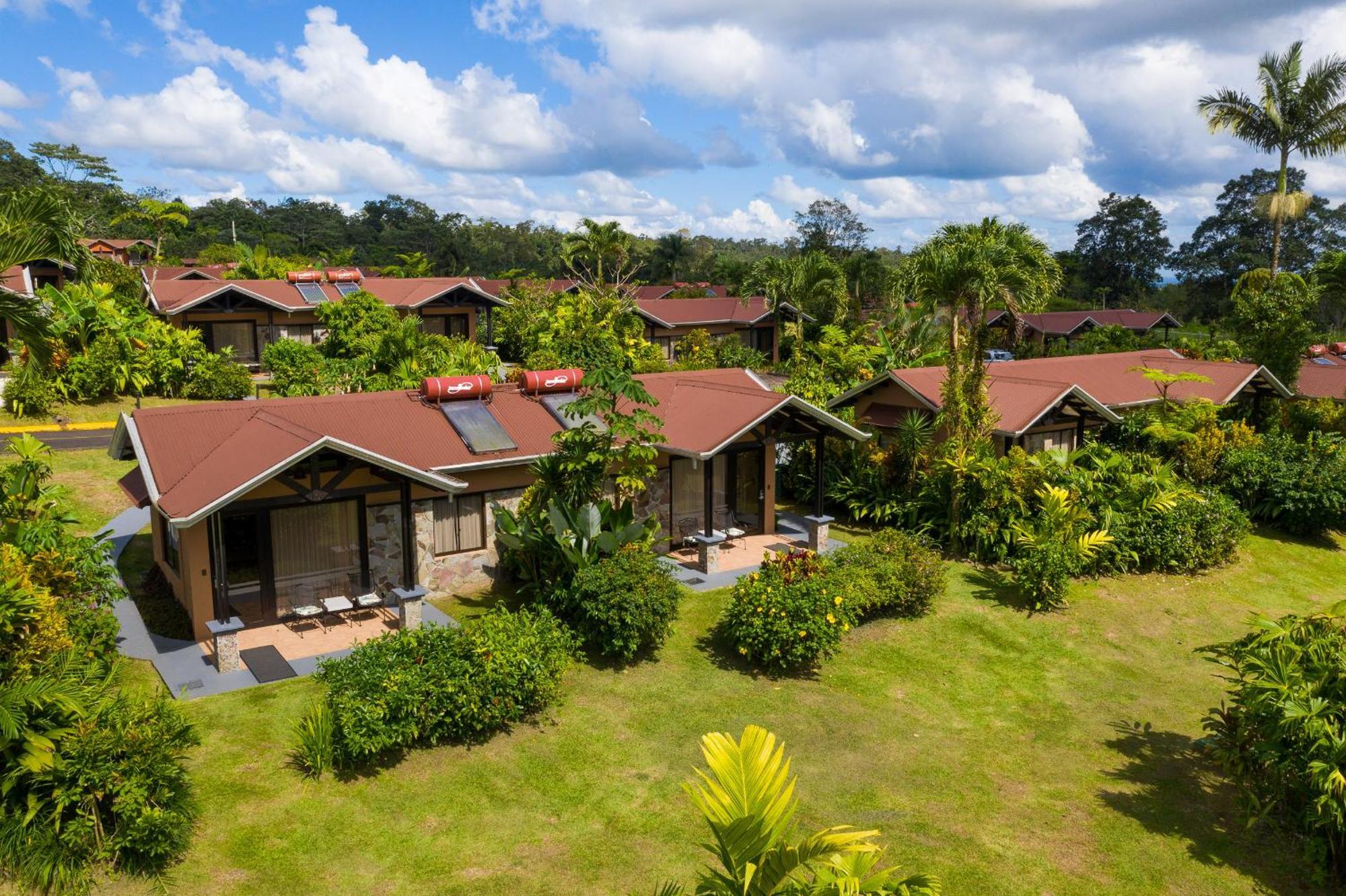 Hotel Arenal Springs Resort & Spa La Fortuna Zewnętrze zdjęcie The villas at the resort